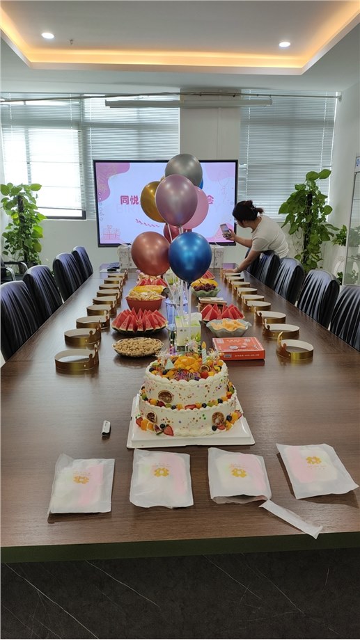 一场关于温暖与爱的盛夏生日会